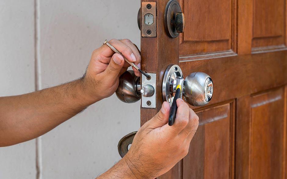 porte bloquée en pleine nuit Puteaux